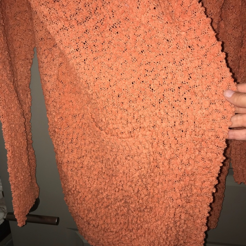 ✨FINAL SALE✨ ONE SMALL LEFT! Rust cardigan - Picture 3 of 3